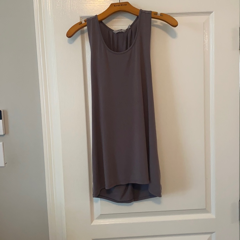 Athleta workout top, sleeveless cross back tank, grey, Sz L